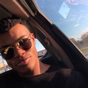 Meet your Posher, Robert